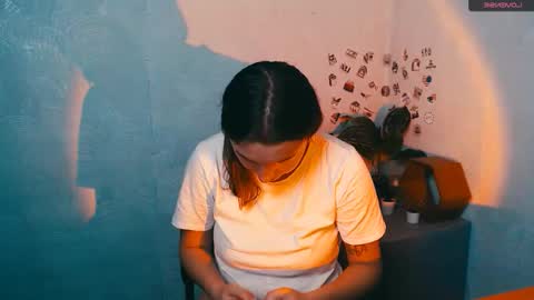 Snapshot of _julianaini_ chatting on 11/27/25, 05:42 Jolia online show from 11/27/25, 05:42