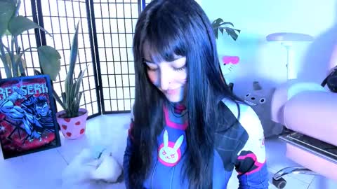 Snapshot of _julyana_ chatting on 10/22/25, 05:24 JULIANA online show from 10/22/25, 05:24