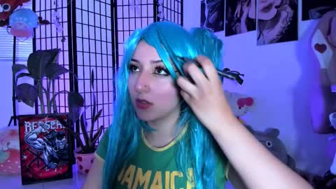 Snapshot of _julyana_ chatting on 10/29/25, 04:09 JULIANA online show from 10/29/25, 04:09