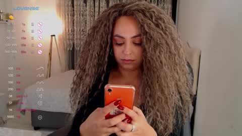 Snapshot of _just_a_queen_3 chatting on 10/05/25, 03:21 _just_a_queen_3 online show from 10/05/25, 03:21