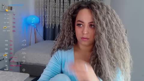 _just_a_queen_3 online show from 11/12/25, 08:26