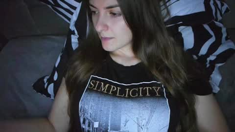 _just_a_simple_girl online show from 12/09/24, 07:18