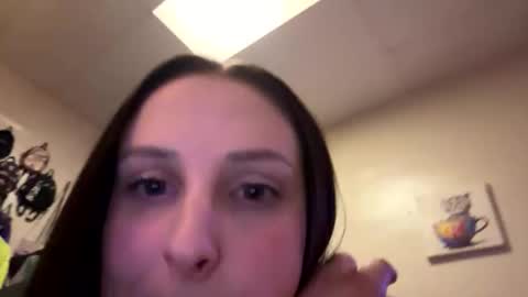 Snapshot of _kandk chatting on 11/01/25, 02:57 _kandk online show from 11/01/25, 02:57