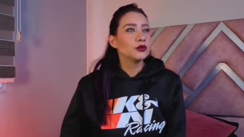 Snapshot of _kelly_hous36 chatting on 11/05/25, 01:11 kelly online show from 11/05/25, 01:11