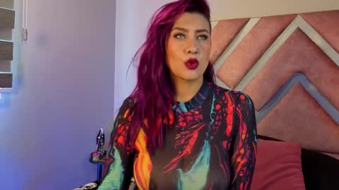 Snapshot of _kelly_hous36 chatting on 11/12/25, 01:00 kelly online show from 11/12/25, 01:00