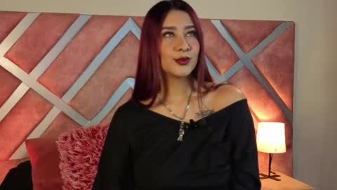 Snapshot of _kelly_hous36 chatting on 11/28/25, 01:14 kelly online show from 11/28/25, 01:14