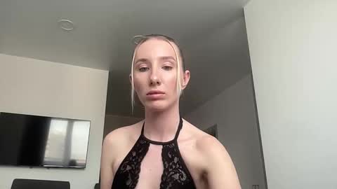 Snapshot of _kellystar_ chatting on 04/15/26, 11:17 Kelly online show from 04/15/26, 11:17