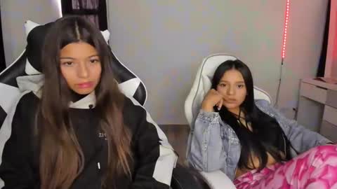 Snapshot of _khloe_sweet chatting on 02/11/25, 06:44 khloe sweet online show from 02/11/25, 06:44