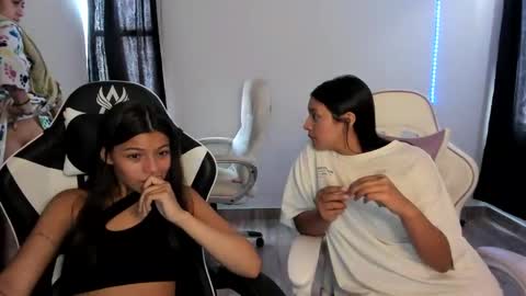 Snapshot of _khloe_sweet chatting on 02/24/25, 06:47 khloe sweet online show from 02/24/25, 06:47