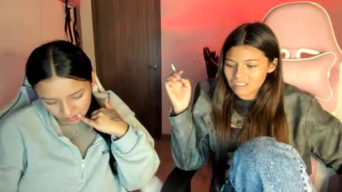Snapshot of _khloe_sweet chatting on 09/20/25, 12:00 khloe sweet online show from 09/20/25, 12:00