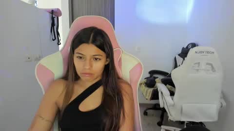 Snapshot of _khloe_sweet chatting on 09/23/25, 05:38 khloe sweet online show from 09/23/25, 05:38