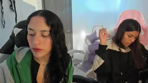 khloe sweet online show from 11/11/25, 08:42