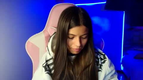 khloe sweet online show from 05/07/26, 11:54