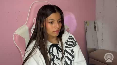 khloe sweet online show from 08/03/26, 08:12