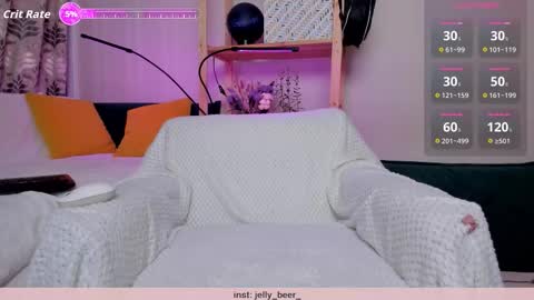 Kiara 0100 - 0700 UTC almost every day online show from 11/25/25, 09:09