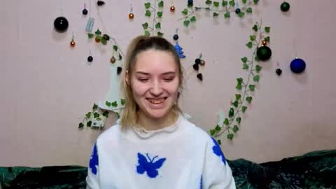 _kikiclark_ online show from 01/17/26, 05:38