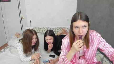 Molly   Emily online show from 02/16/25, 02:32