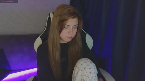 Molly   Emily online show from 09/29/25, 02:33