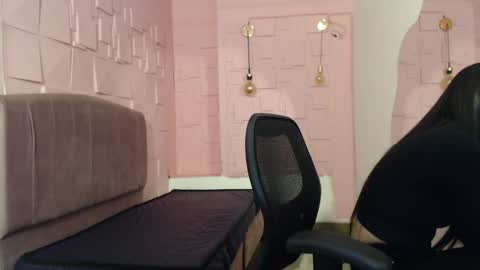 Jalina online show from 10/14/25, 01:23