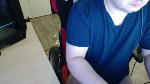 _kitsu_ online show from 07/12/26, 07:10