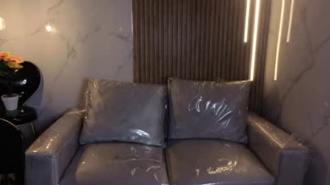 _kitten_1 online show from 06/13/26, 10:02