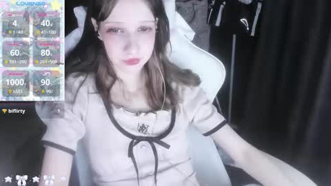  kuro  online show from 12/04/25, 07:17