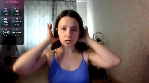 Snapshot of _kylle_ chatting on 10/05/25, 01:09 _kylle_ online show from 10/05/25, 01:09