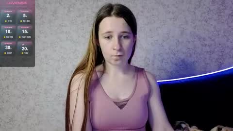 Snapshot of _kylle_ chatting on 10/18/25, 05:35 _kylle_ online show from 10/18/25, 05:35