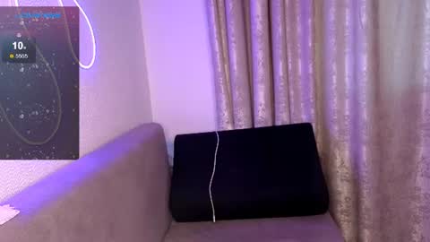 _kylle_ online show from 06/25/26, 06:56