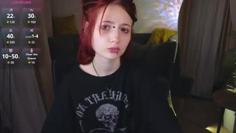 _l_o_r_r_y_ online show from 11/17/25, 02:01