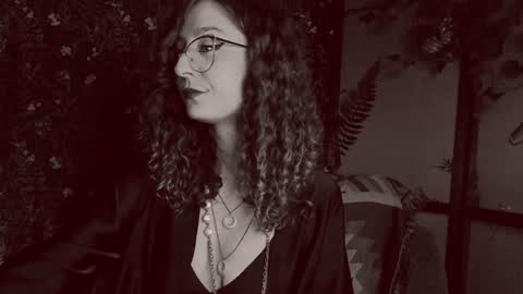 Snapshot of _lady_luna_ chatting on 12/15/24, 10:58 Lady Luna online show from 12/15/24, 10:58