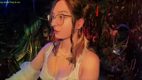 Lady Luna online show from 05/15/26, 10:06