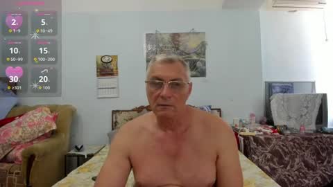 Lory online show from 06/10/26, 09:52
