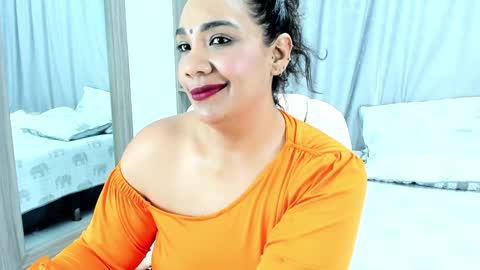 NAILHA SAJANI  online show from 12/03/24, 03:33