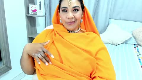 NAILHA SAJANI  online show from 12/06/24, 03:44