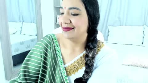 NAILHA SAJANI  online show from 12/12/24, 02:11