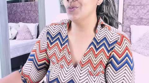 NAILHA SAJANI  online show from 02/01/25, 11:54