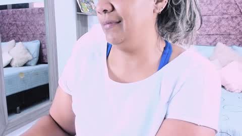 NAILHA SAJANI  online show from 02/04/25, 11:49