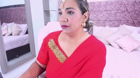 NAILHA SAJANI  online show from 02/05/25, 02:59
