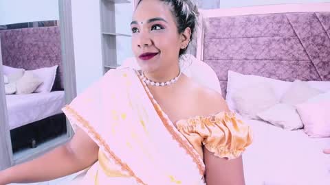 NAILHA SAJANI  online show from 02/07/25, 03:08