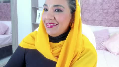 NAILHA SAJANI  online show from 02/20/25, 03:08
