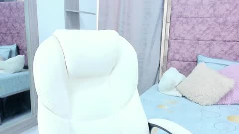 NAILHA SAJANI  online show from 03/05/25, 05:08