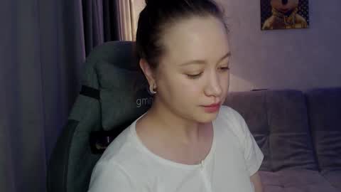 _lalune_ online show from 11/08/25, 03:29