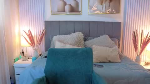 paulina  online show from 07/26/26, 05:20