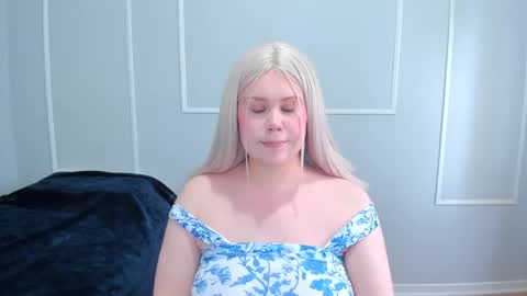 leana online show from 10/23/25, 06:39