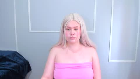 leana online show from 10/26/25, 05:41