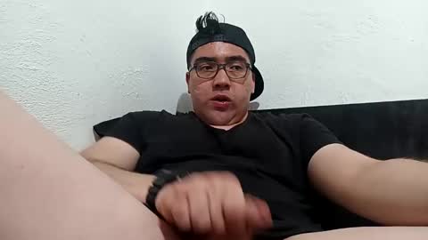 Snapshot of _leclerc_ chatting on 02/16/25, 06:10 _leclerc_ online show from 02/16/25, 06:10