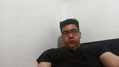 Snapshot of _leclerc_ chatting on 02/17/25, 12:05 _leclerc_ online show from 02/17/25, 12:05