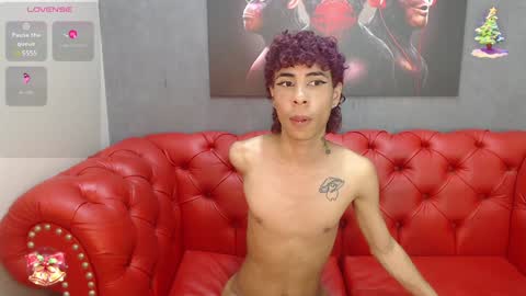 Snapshot of _lemmon_ chatting on 12/14/24, 08:18  L E M M O N  online show from 12/14/24, 08:18
