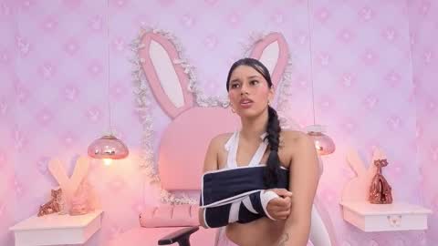  Lia Swan  online show from 09/18/25, 11:51